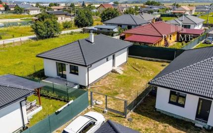 Na predaj novostvba BUNGALOVU - Geča