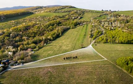 Na predaj rekreačný / investičný pozemok, Kavečany – 4 837 m²
