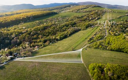 Na predaj rekreačný / investičný pozemok, Kavečany – 4 837 m²