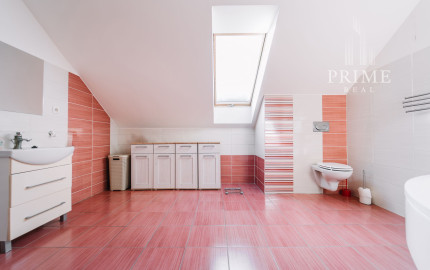 Na predaj 5 izb. Rodinný dom - Malá Vieska, Družstevná pri Hornáde