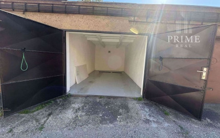 Na predaj garáž na Fibichovej ulici vo dvore, Košice - JUH