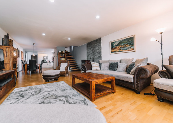 Na predaj 5 izb. Rodinný dom - Malá Vieska, Družstevná pri Hornáde