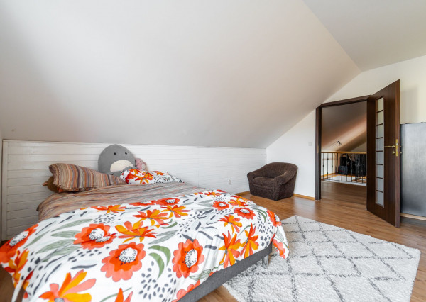 Na predaj 5 izb. Rodinný dom - Malá Vieska, Družstevná pri Hornáde