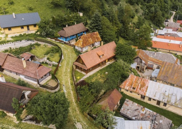 Na predaj zrubová chalupa - Hačava