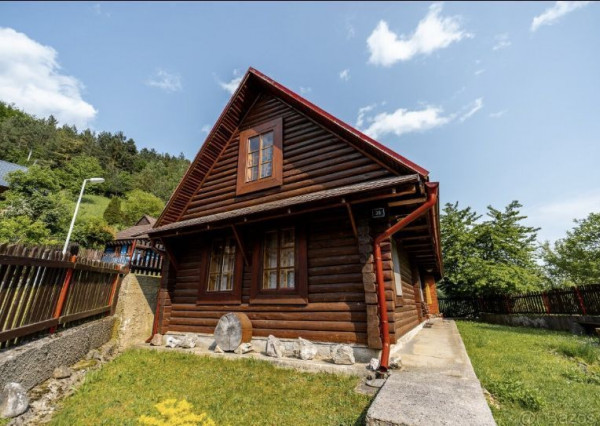 Na predaj zrubová chalupa - Hačava