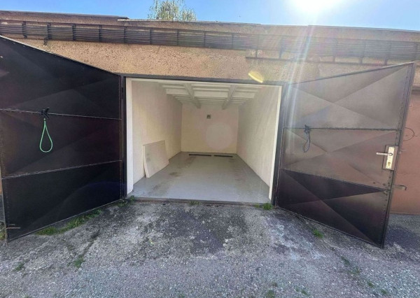 Na predaj garáž na Fibichovej ulici vo dvore, Košice - JUH