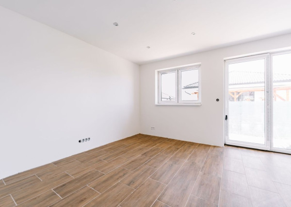 NA PREDAJ 3,5 izbová novostavba Rodinného domu v Geči- BUNGALOV