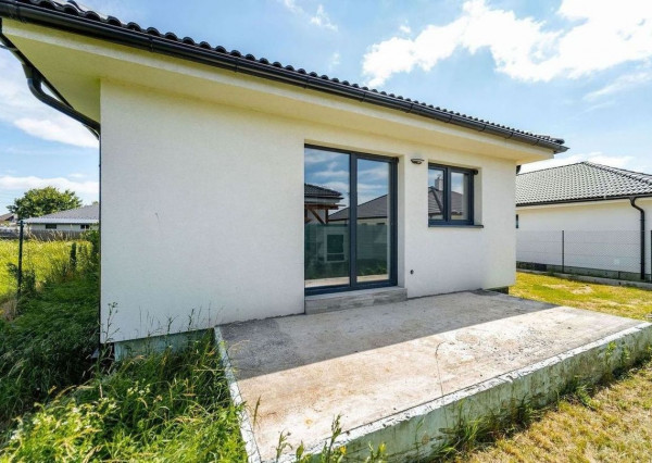 Na predaj novostvba BUNGALOVU - Geča