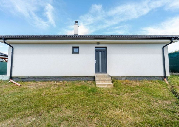 Na predaj novostvba BUNGALOVU - Geča