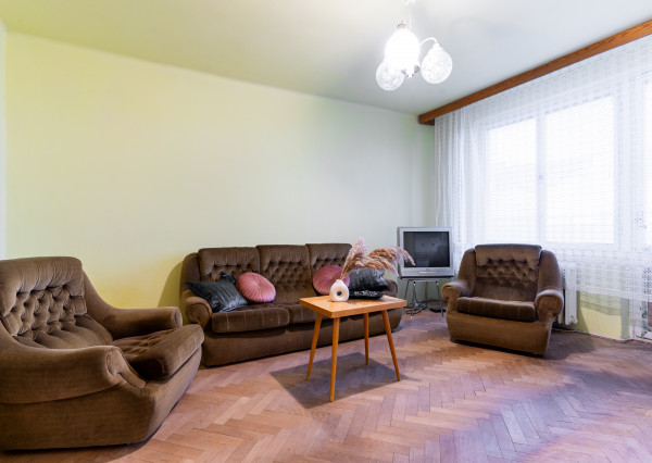 Na predaj 2-izbový byt s loggiou na Tolstého ulici – Košice, Sever