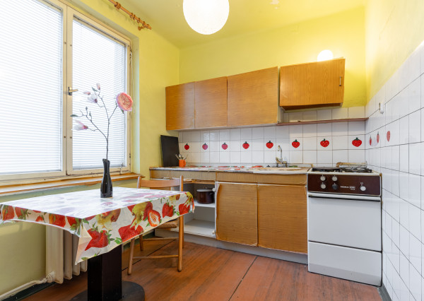 Na predaj 2-izbový byt s loggiou na Tolstého ulici – Košice, Sever