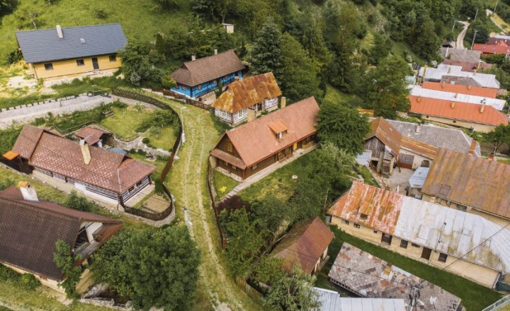 Na predaj zrubová chalupa - Hačava - fotografia 15