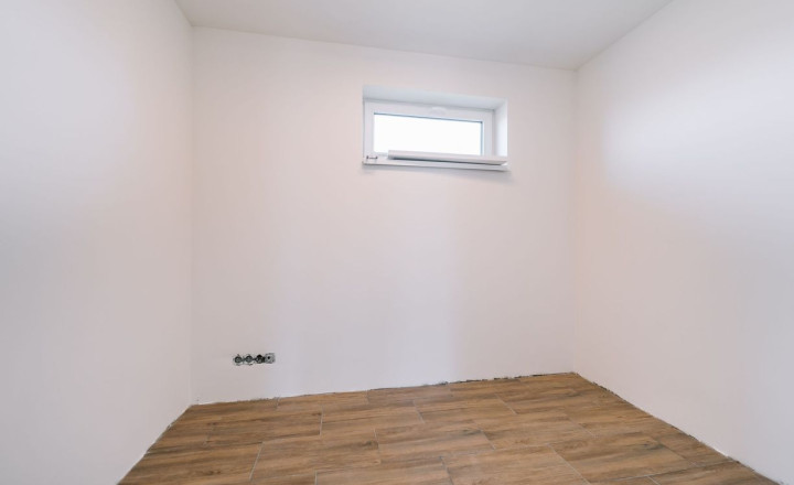 NA PREDAJ 3,5 izbová novostavba Rodinného domu v Geči- BUNGALOV - REZERVOVANÉ - fotografia 13