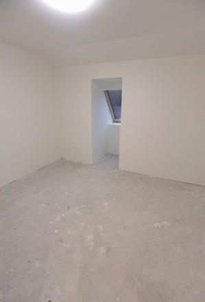 Na predaj trojpodlažný rodinný dom- Vyšná úvrať, Košice- Slivník - fotografia 12