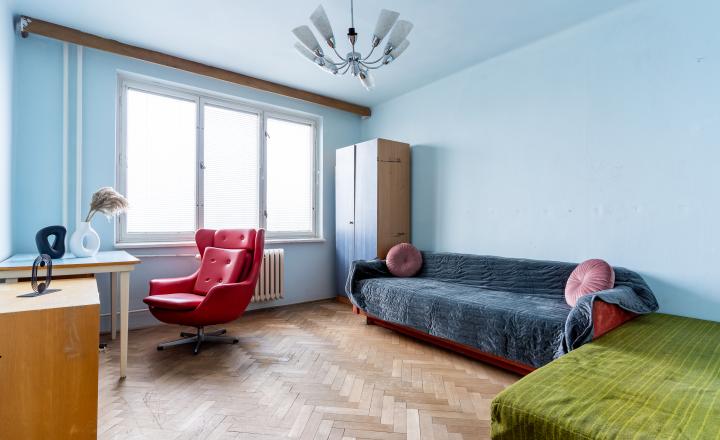 Na predaj 2-izbový byt s loggiou na Tolstého ulici – Košice, Sever - fotografia 1
