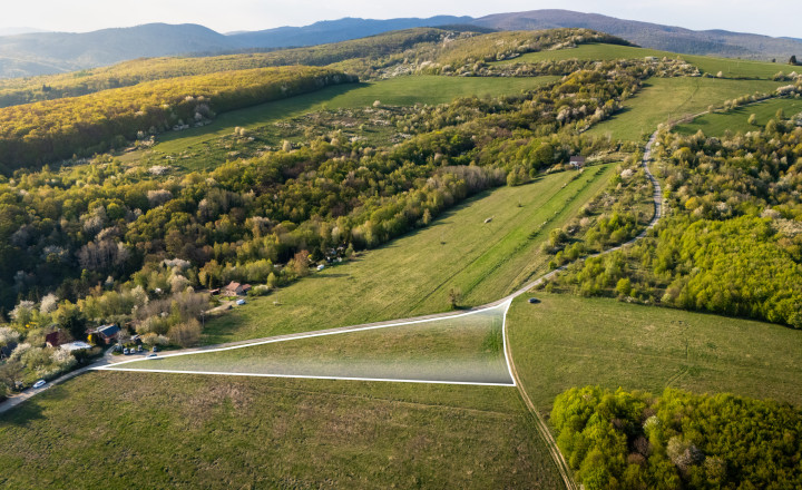 Na predaj rekreačný / investičný pozemok, Kavečany – 4 837 m² - fotografia 3